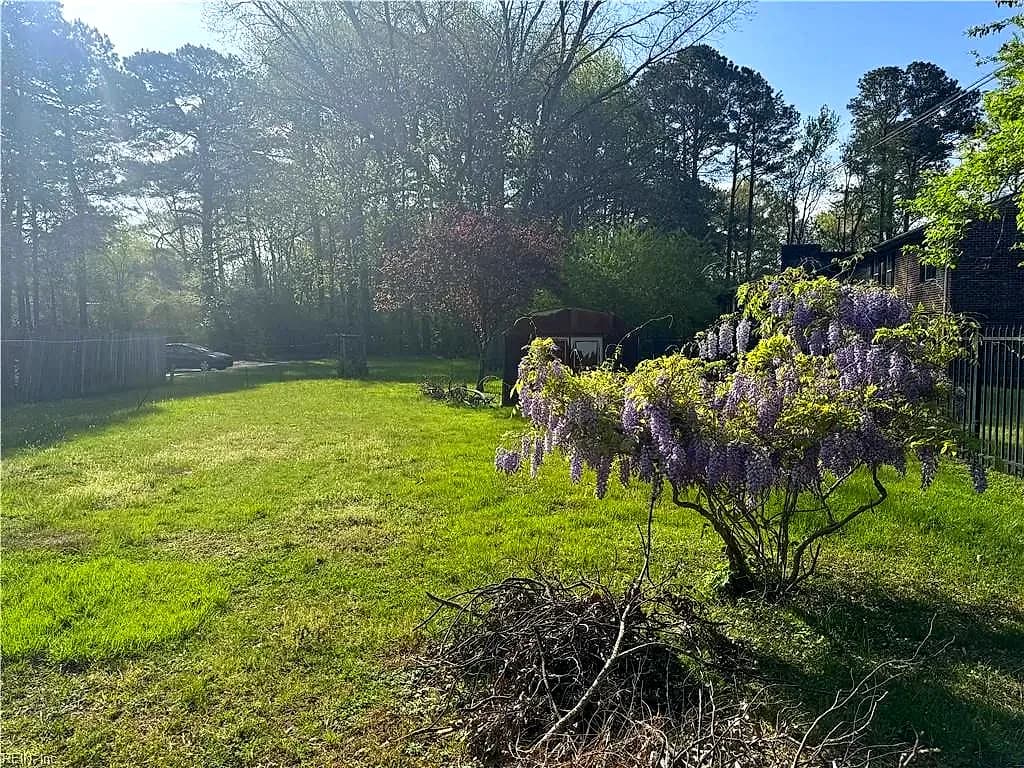 509 Cedar RD, CHESAPEAKE VA 23322 - Photo 4