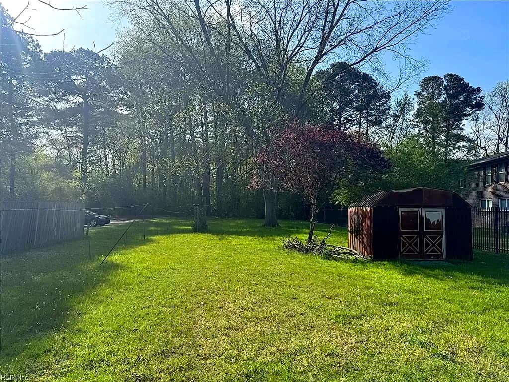 509 Cedar RD, CHESAPEAKE VA 23322 - Photo 5