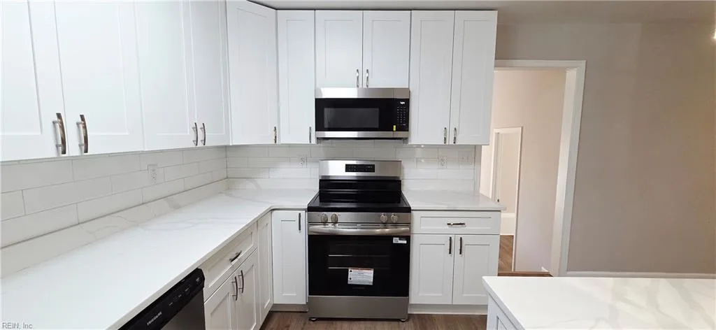 704 Burgesses LN, VIRGINIABEACH VA 23452 - Photo 3
