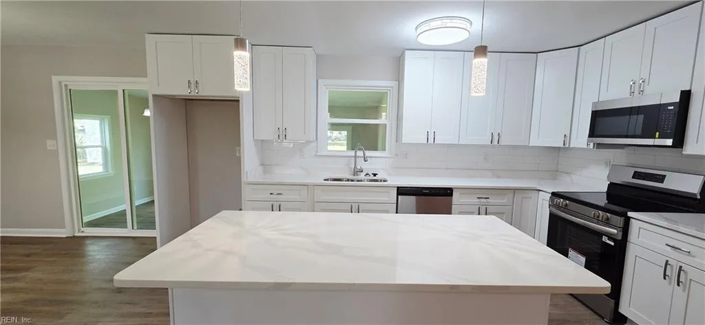 704 Burgesses LN, VIRGINIABEACH VA 23452 - Photo 5