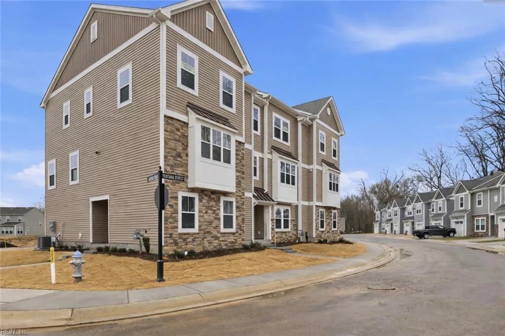 4301 Abercorn DR #103, SUFFOLK VA 23435 - Photo 3