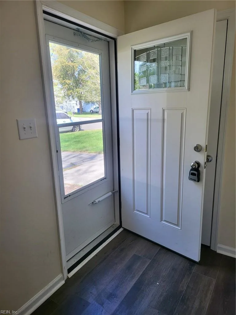 120 Schooner DR, NEWPORTNEWS VA 23602 - Photo 5