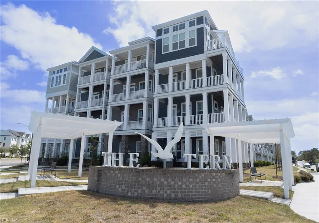 9681 Shore DR, NORFOLK VA 23518 - Photo 2