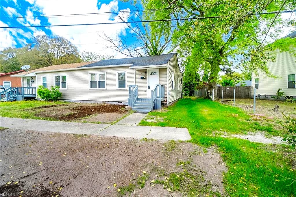 57 Grand ST, Portsmouth — Multi Family Residential, 1,600 sqft