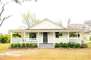 1361 Elbow RD, CHESAPEAKE VA 23320 - Photo 2