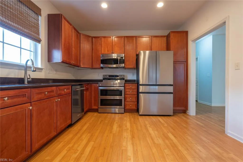 5317 Tamworth PL, VIRGINIABEACH VA 23455 - Photo 2