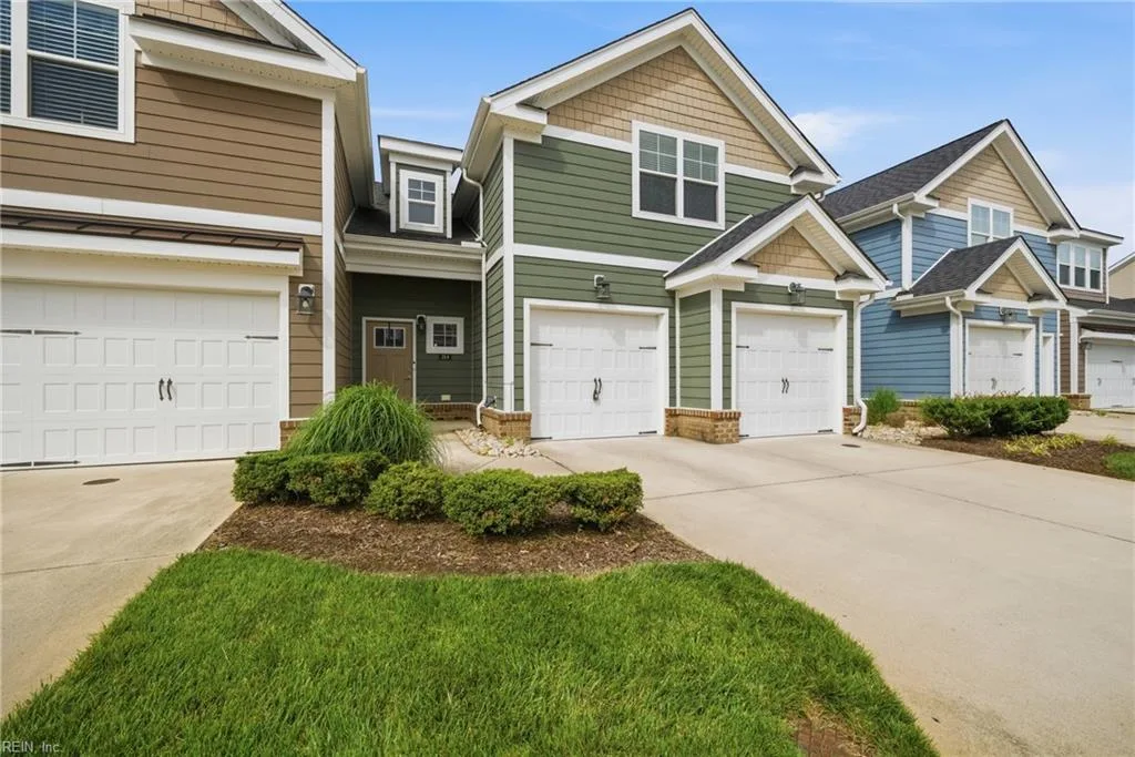 214 Retreat DR, SUFFOLK VA 23435
