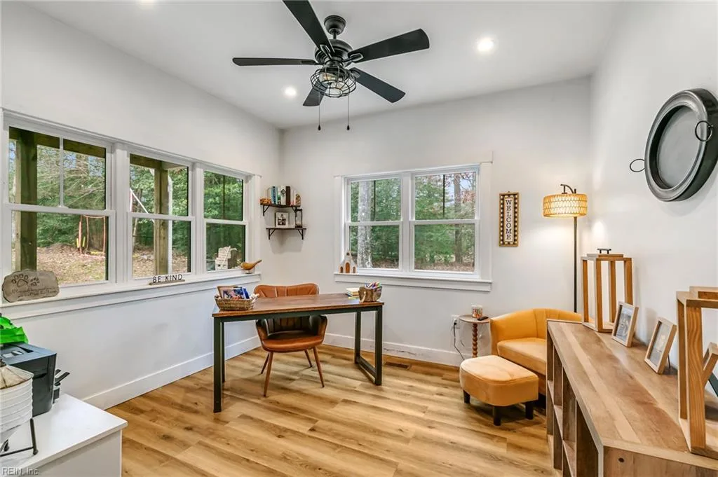 5739 Buckley Hall RD, COBBSCREEK VA 23035 - Photo 4