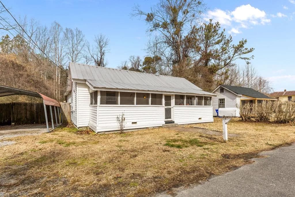 118 Sumner ST, SUFFOLK VA 23438 - Photo 2
