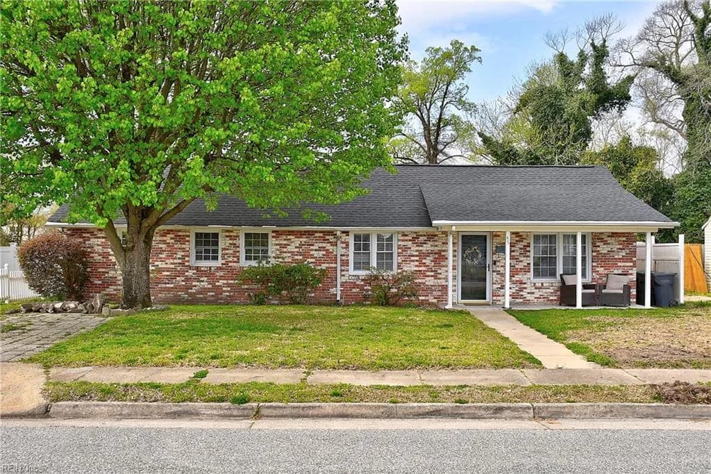 45 Jordan DR, HAMPTON VA 23666 - Main photo