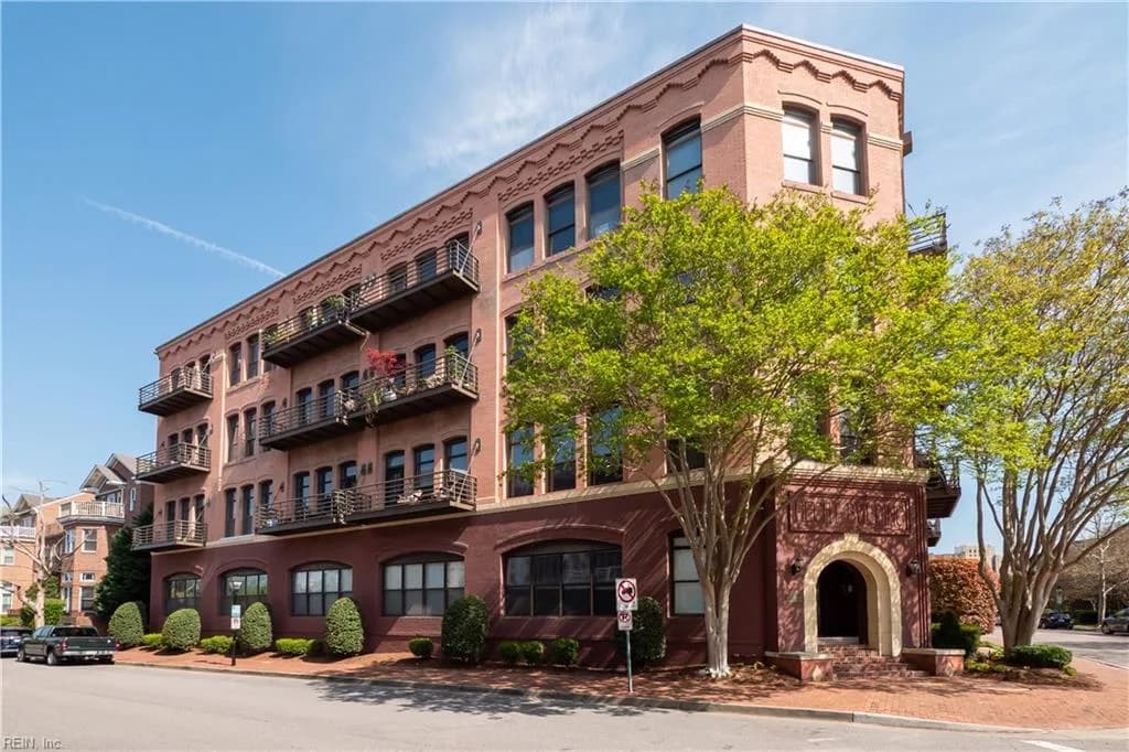 230 W Tazewell ST #401, NORFOLK VA 23510 - Main photo