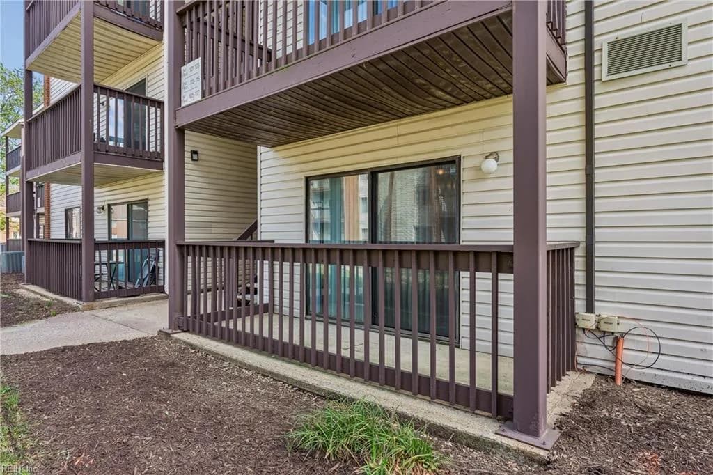107 Davenport CT #2, HAMPTON VA 23666 - Photo 4
