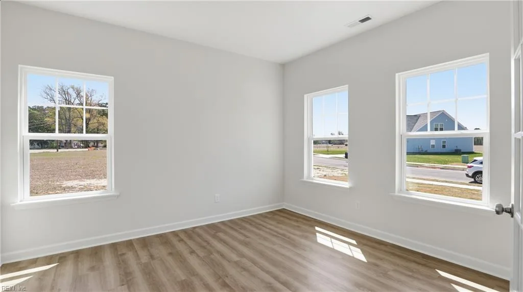 6033 Sam Callis CIR, SUFFOLK VA 23435 - Photo 5