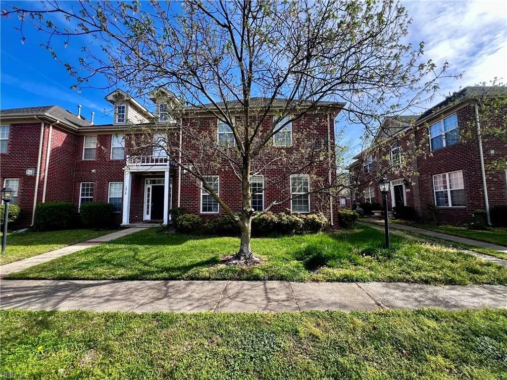 1008 Skiffs Landing LN, SUFFOLK VA 23435 - Photo 2