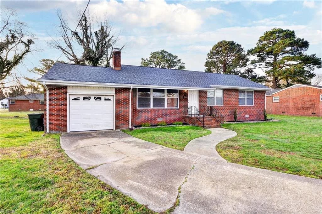 10 Whipple DR, HAMPTON VA 23663 - Photo 4