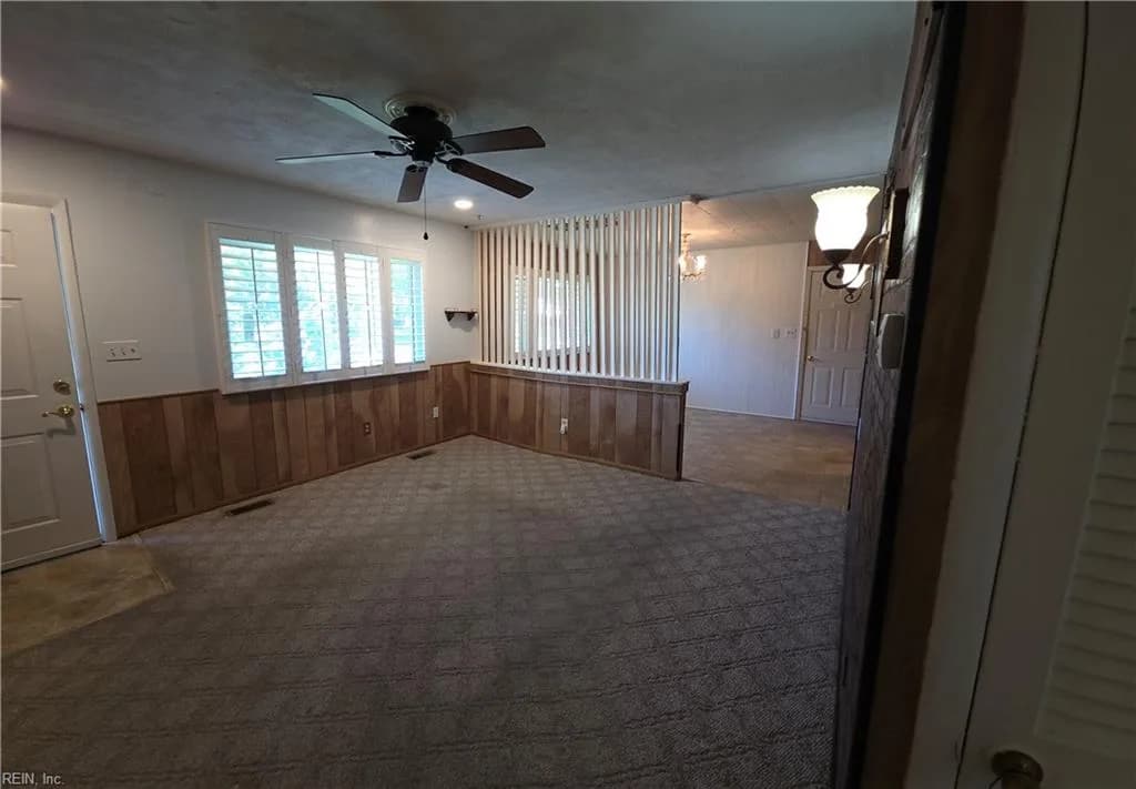 425 Stockton ST, HAMPTON VA 23669 - Photo 5