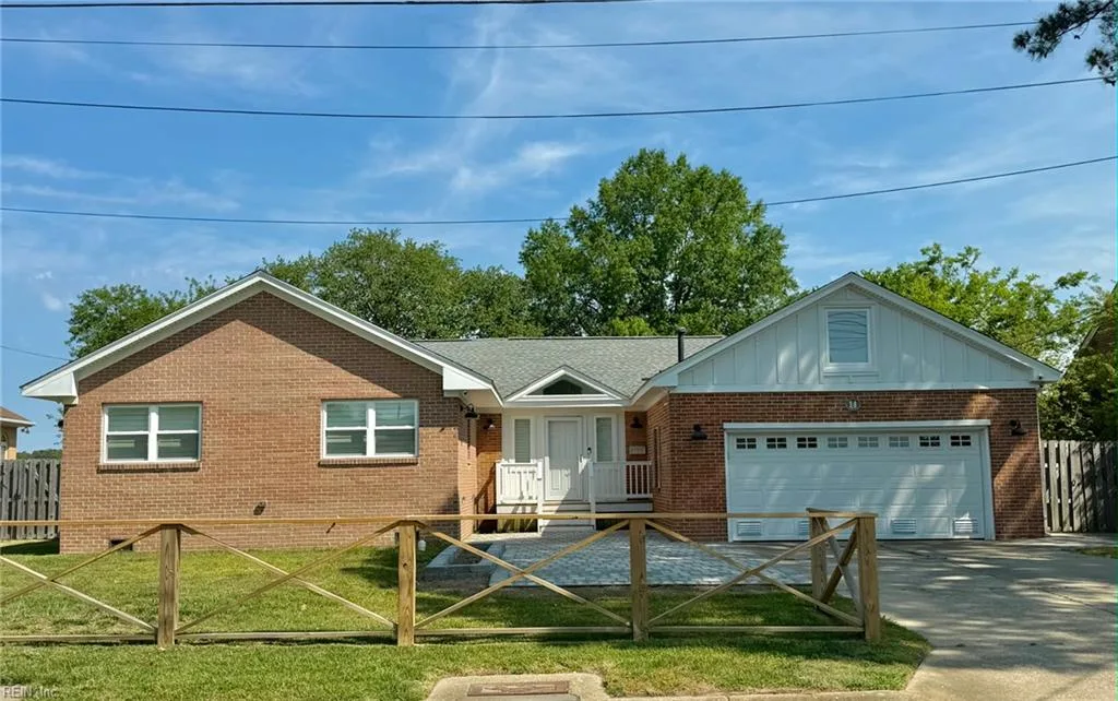 14 Eagle Point RD, HAMPTON VA 23669