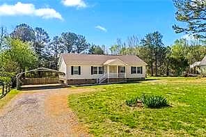 9825 Woods Cross RD, GLOUCESTER VA 23061 - Main photo