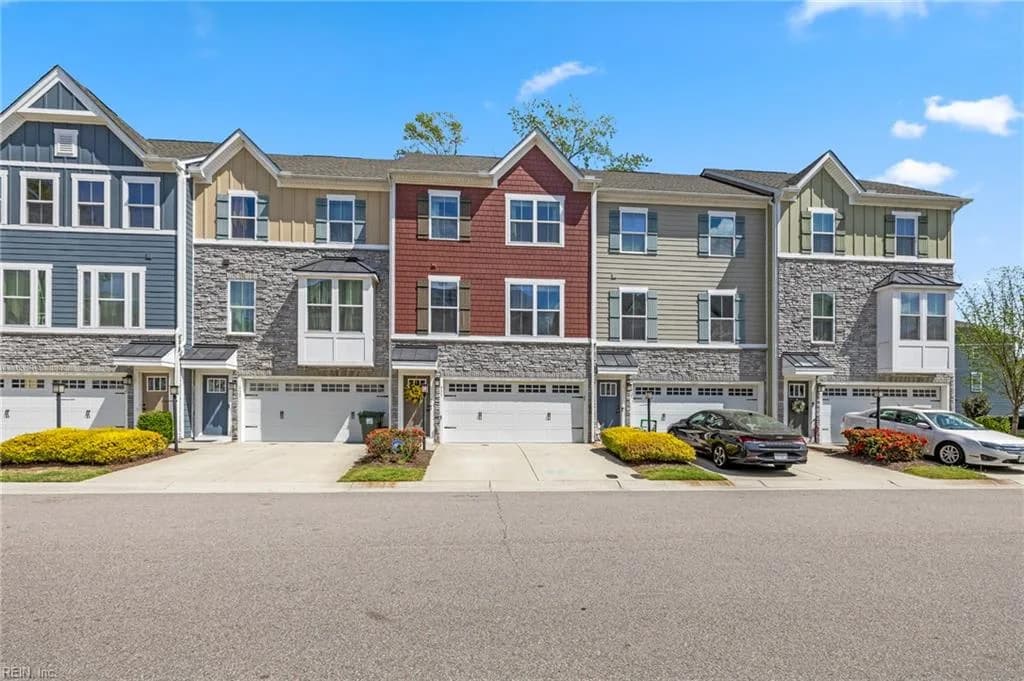 931 Centurion CIR, CHESAPEAKE VA 23323 - Main photo