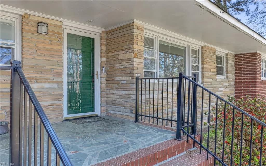 752 Pueblo RD, NEWPORTNEWS VA 23606 - Photo 5