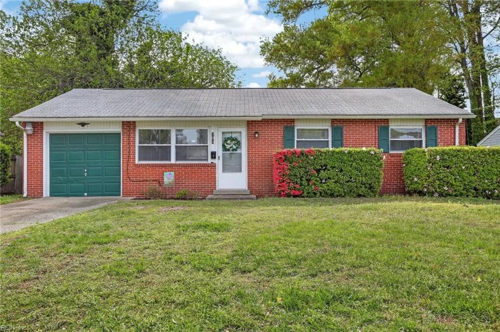 705 New Bern AVE, HAMPTON VA 23669 - Photo 2