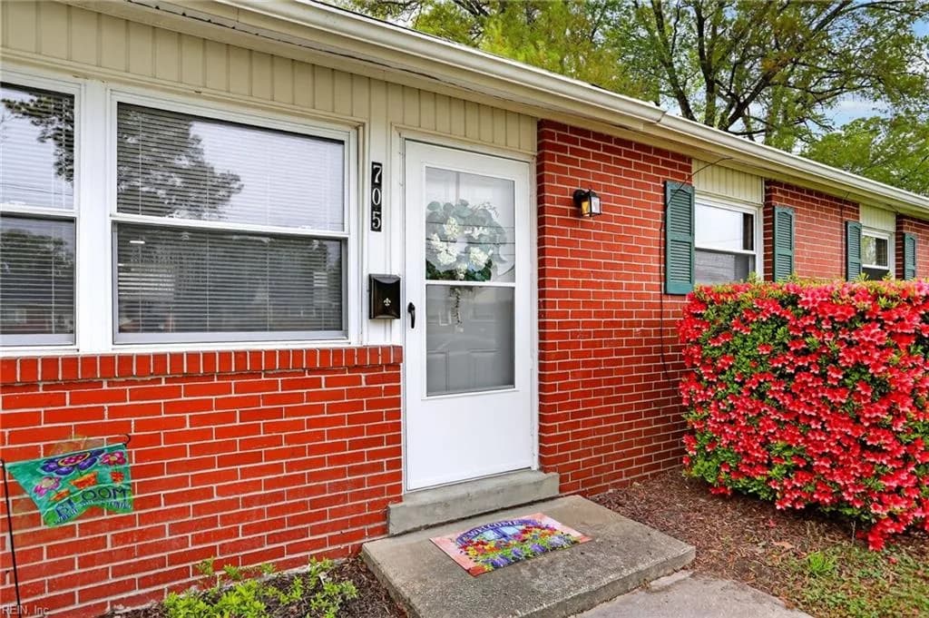 705 New Bern AVE, HAMPTON VA 23669 - Photo 4