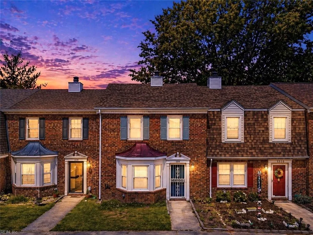 1258 Mill Lake QTR, CHESAPEAKE VA 23320