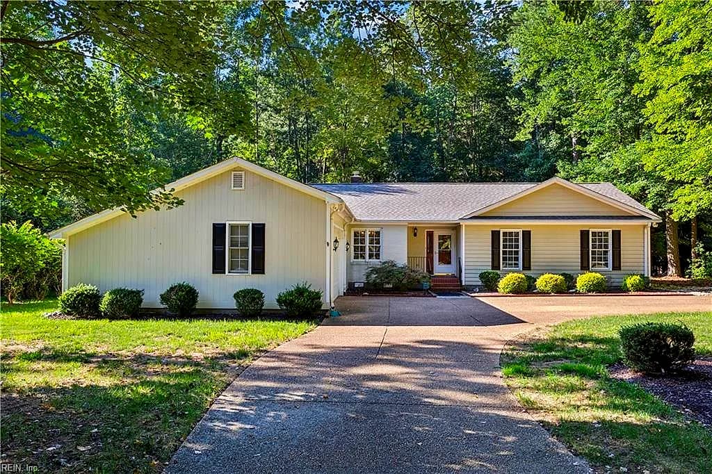 129 Peyton RD, WILLIAMSBURG VA 23185 - Main photo
