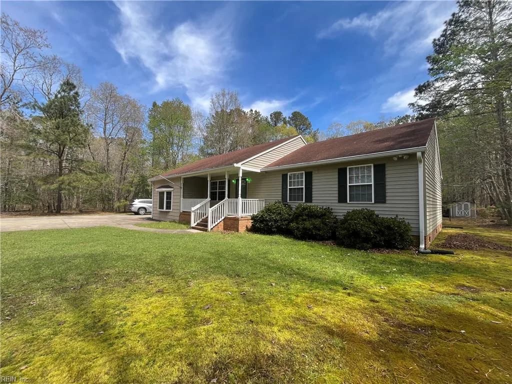 15211 Strawberry Plains Rd, Ivor, VA 23866, USA - Photo 5