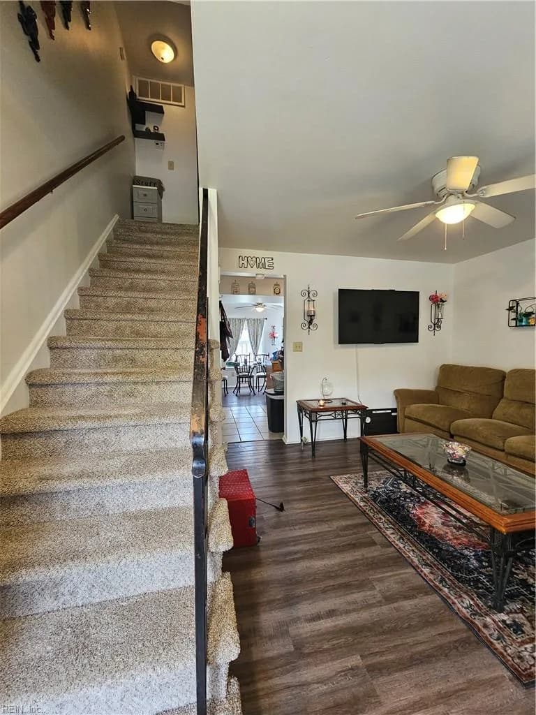 4530 Greenwood DR, PORTSMOUTH VA 23701 - Photo 4