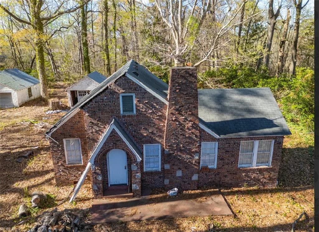 2128 Laskin RD, VIRGINIABEACH VA 23454 - Photo 2
