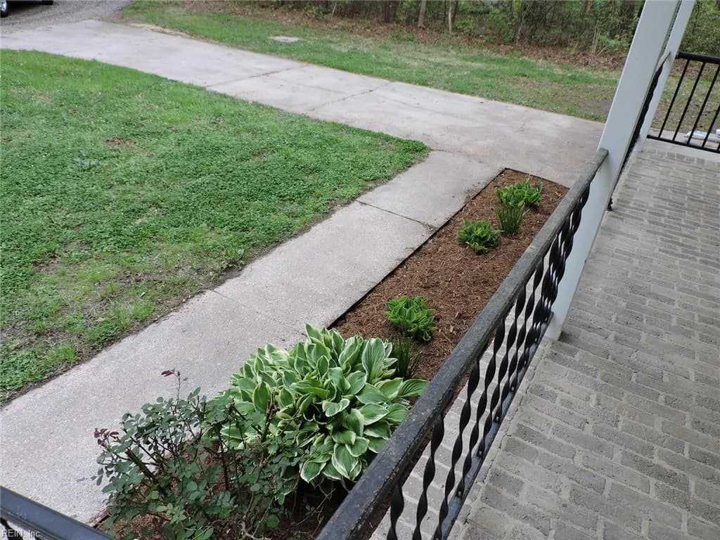 8259 GUINEA RD, HAYES VA 23072 - Photo 4