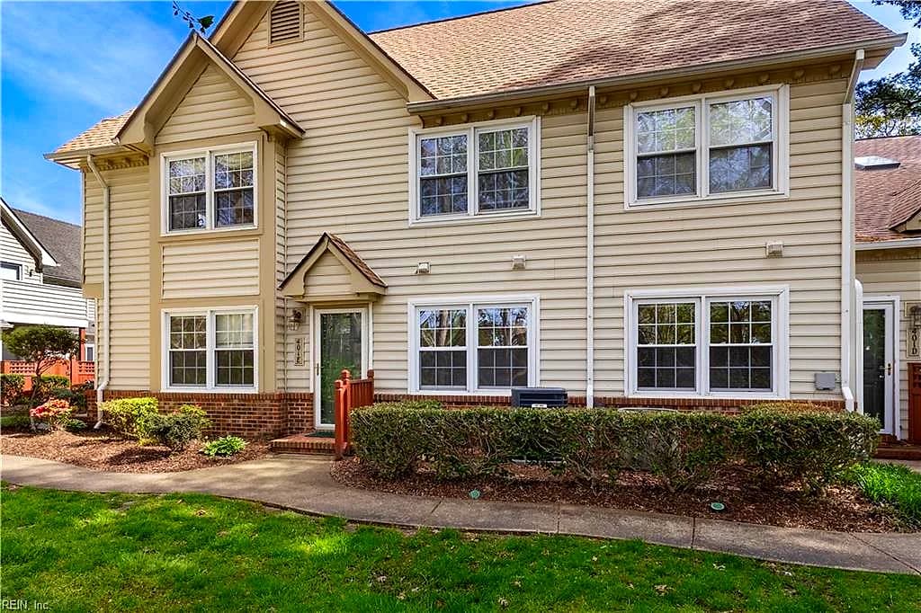 401 Bracknell ARCH #E, CHESAPEAKE VA 23320 - Main photo