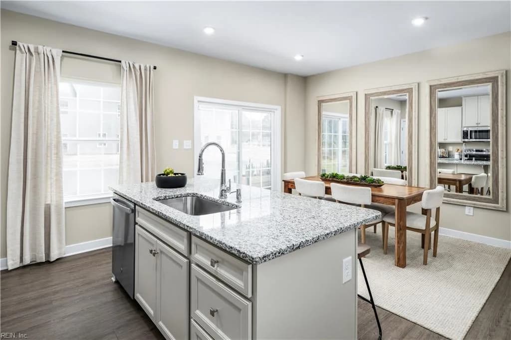 205 Reids Place DR, SUFFOLK VA 23434 - Photo 5