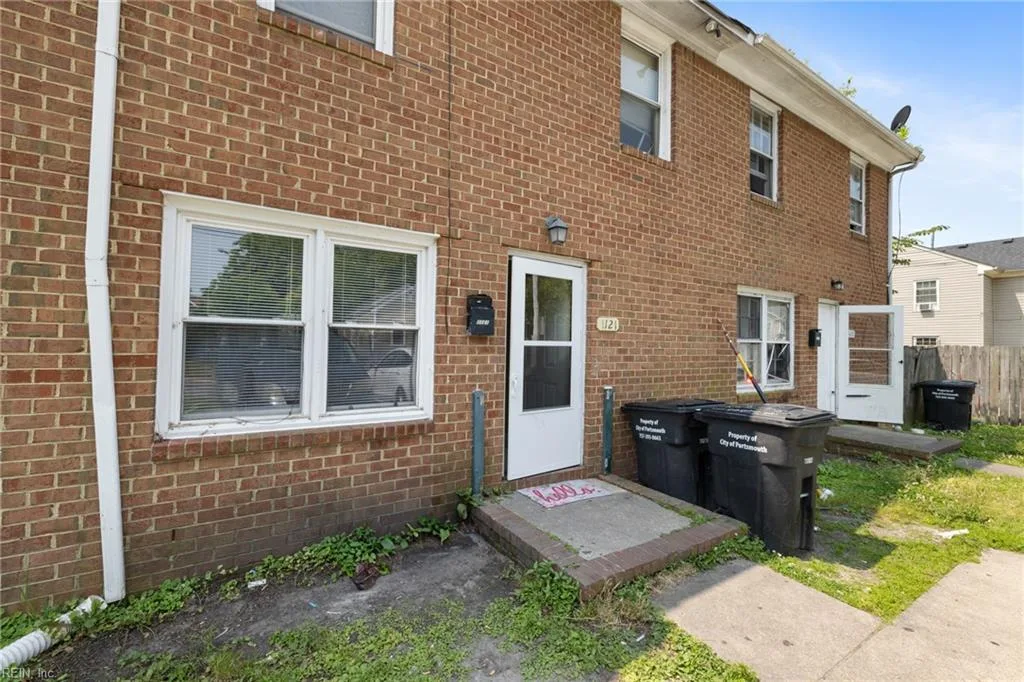 1121 Fayette ST, PORTSMOUTH VA 23704