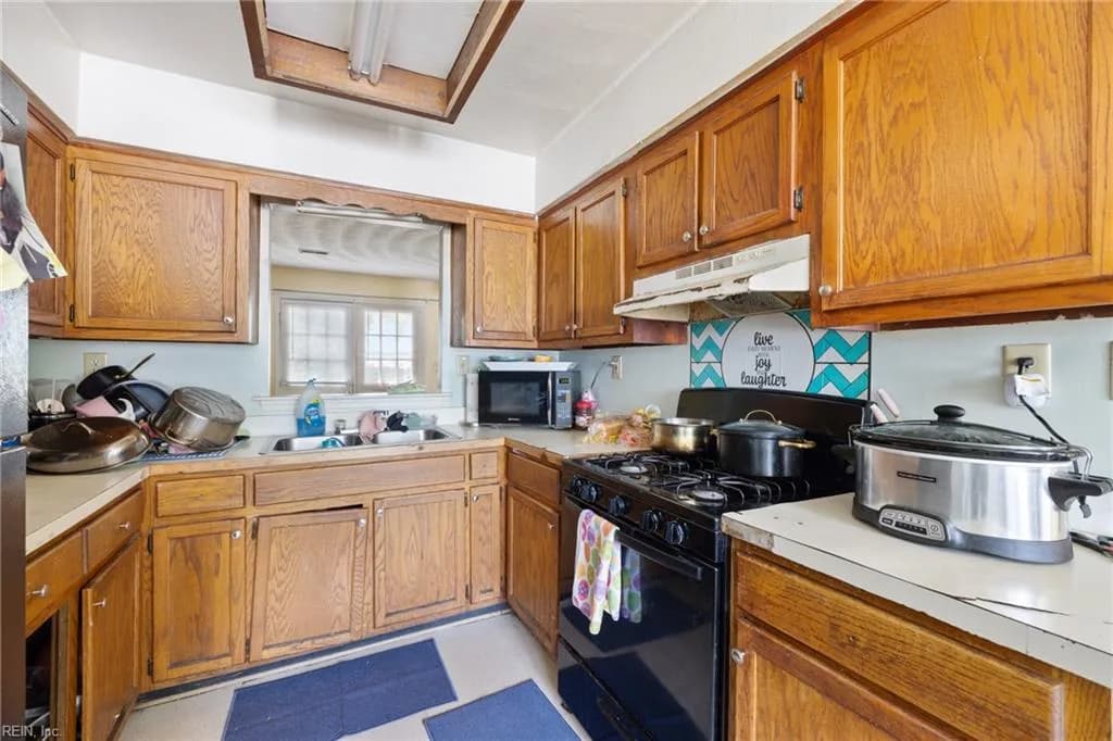 1121 Fayette ST, PORTSMOUTH VA 23704 - Photo 3