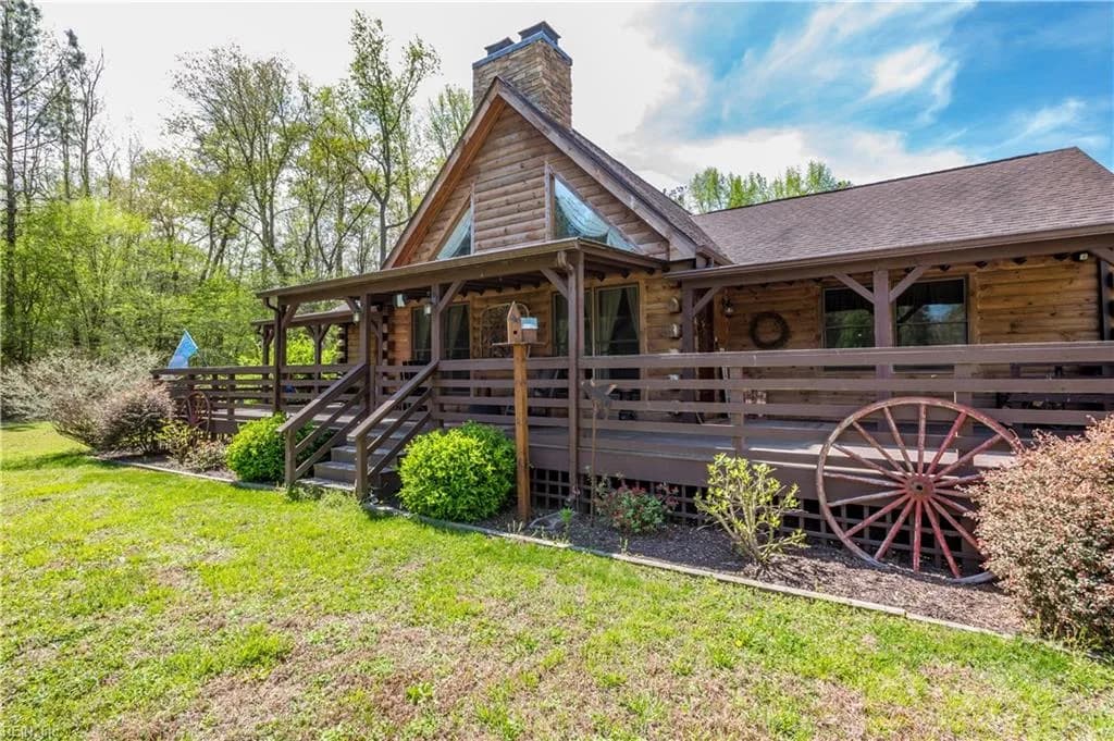 379 Sparrowhawk LN, ELBERON VA 23846 - Photo 4