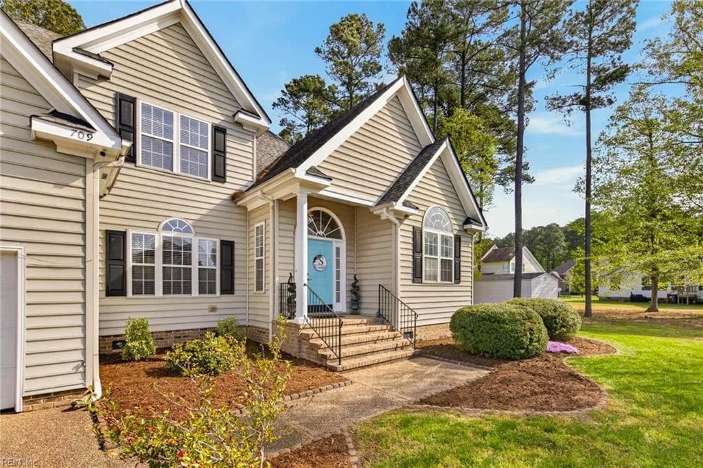 709 Bristol ST, SMITHFIELD VA 23430 - Photo 3