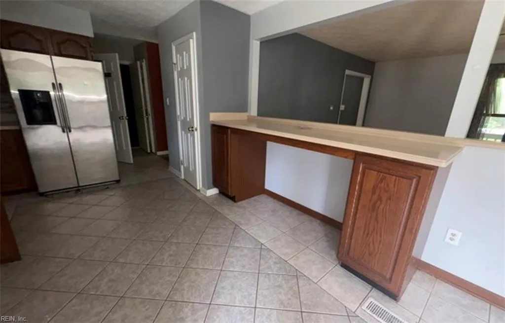 7404 Christopher Newport AVE, GLOUCESTERPOINT VA 23062 - Photo 3