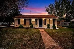 901 77th ST, NEWPORT NEWS VA 23605 - Main photo