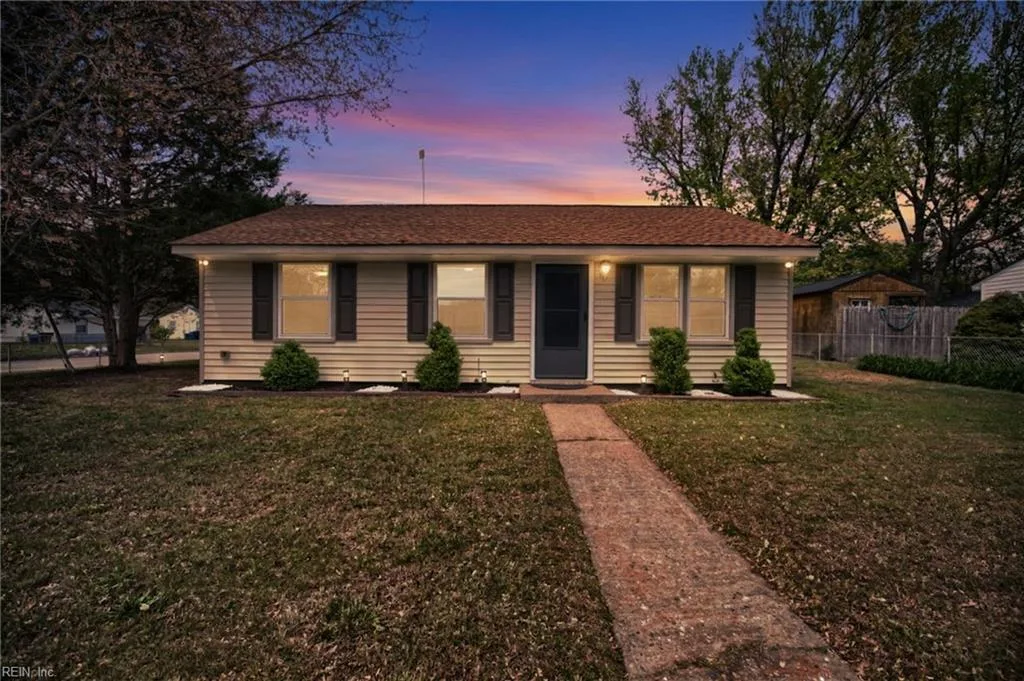 901 77th ST, NEWPORTNEWS VA 23605