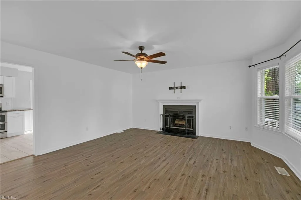 604 Musket DR, WILLIAMSBURG VA 23185 - Photo 4