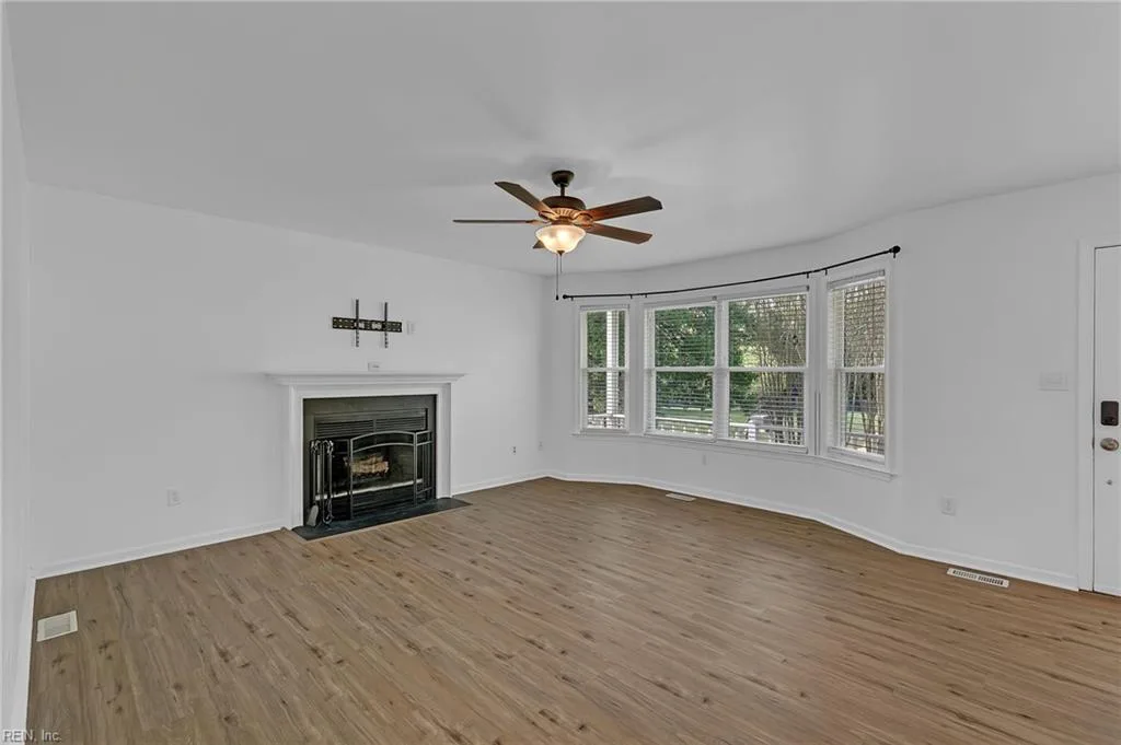 604 Musket DR, WILLIAMSBURG VA 23185 - Photo 5