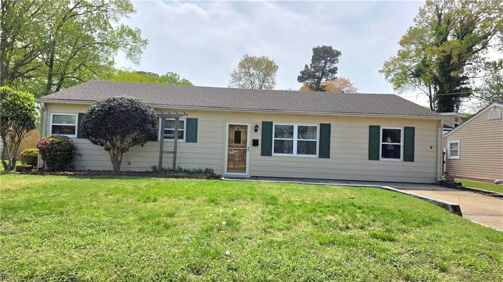 1420 Seward DR, HAMPTON VA 23663 - Photo 3