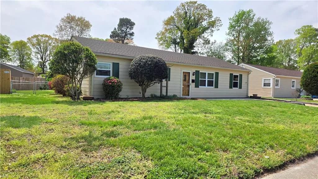 1420 Seward DR, HAMPTON VA 23663 - Photo 4