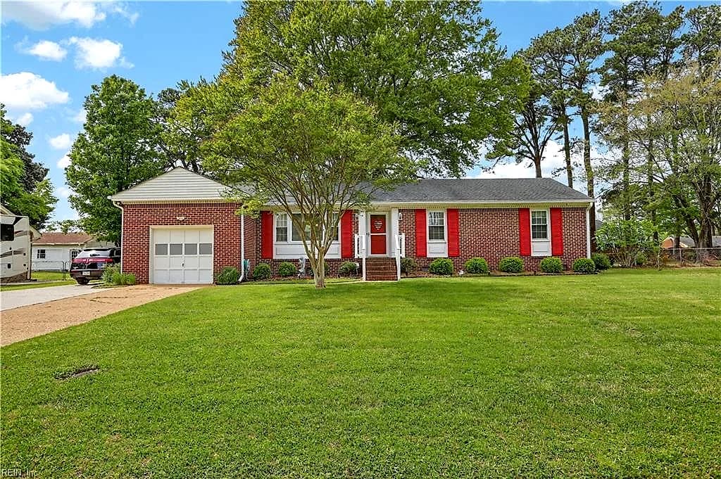 2152 Armada DR, CHESAPEAKE VA 23321 - Main photo