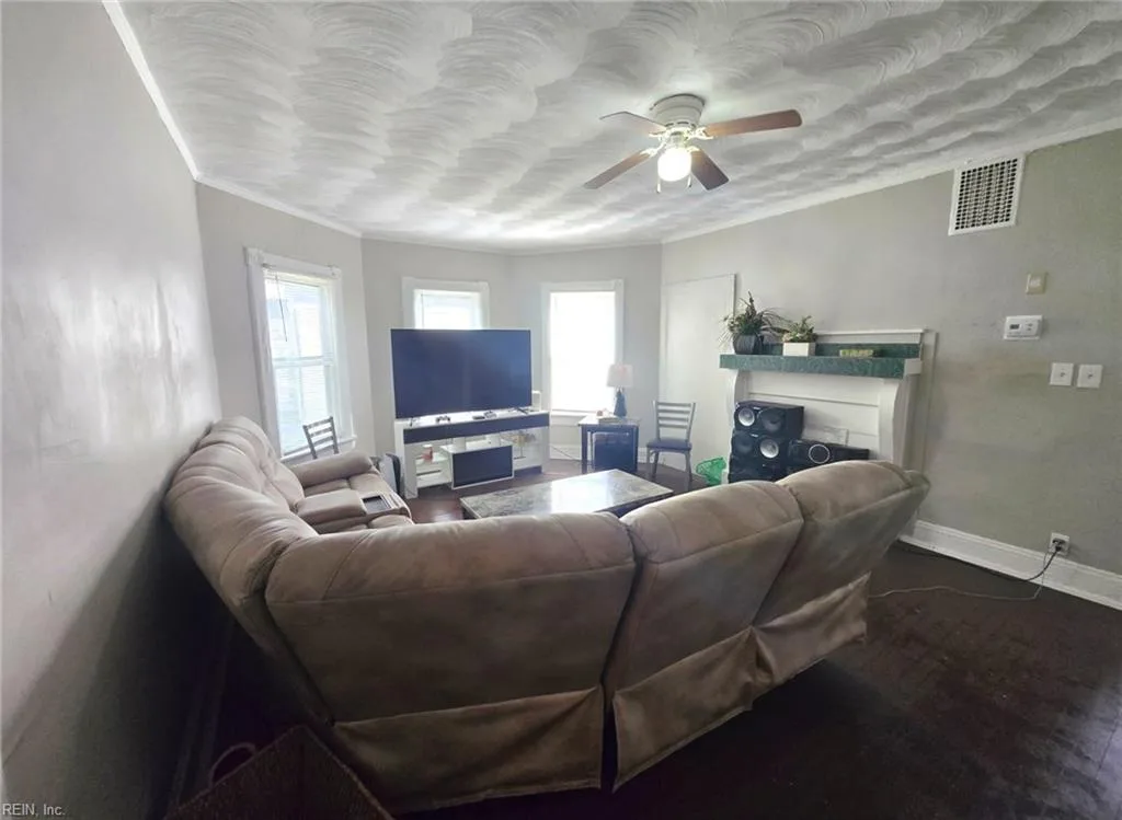 1012 Watson ST, NORFOLK VA 23523 - Photo 5