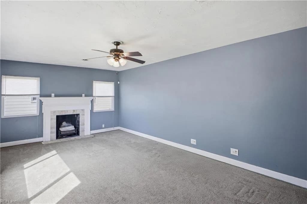4009 Catesby Jones DR, HAMPTON VA 23669 - Photo 4
