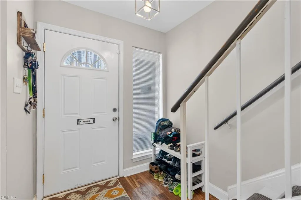 1007 Willow Green DR, NEWPORTNEWS VA 23602 - Photo 4