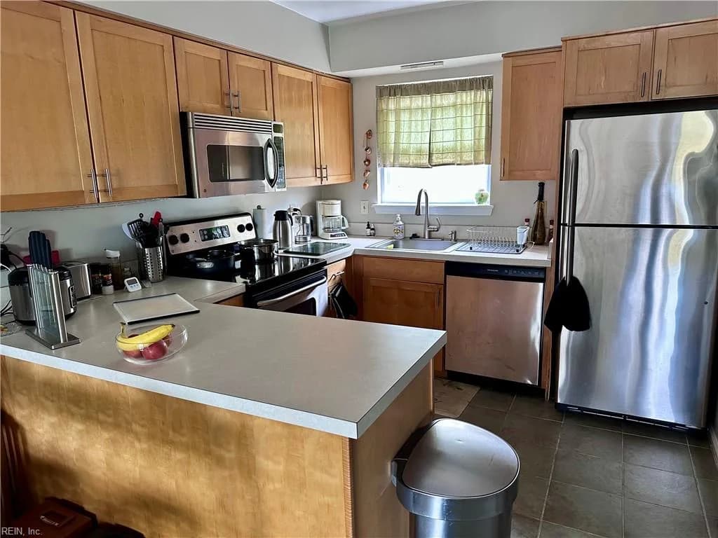 9601 9th View ST #103, NORFOLK VA 23503 - Photo 4